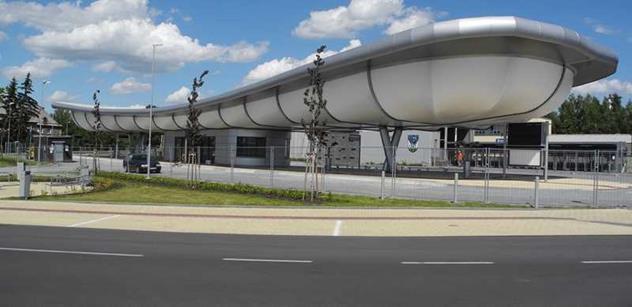 Nový dopravní terminál v Bruntále byl slavnostně otevřen